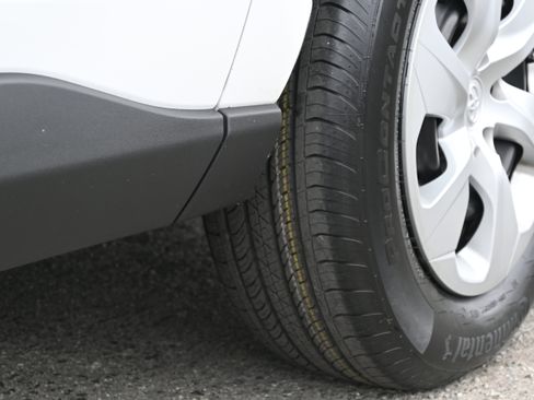 Used 2023 Toyota RAV4 LE image 56