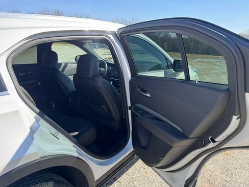 Used 2023 Cadillac XT4 Premium Luxury image 14