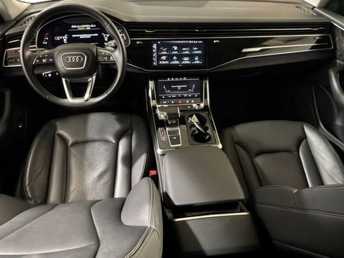 Used 2023 Audi Q8 Premium w/ Convenience Package AWD/4WD image 10