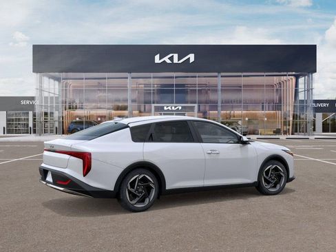 New 2025 Kia K4 EX image 6