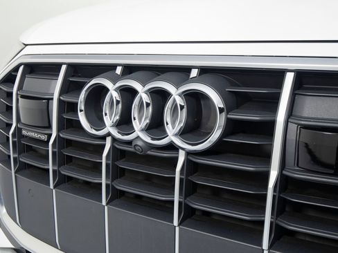Used 2023 Audi Q7 3.0T Premium Plus AWD/4WD image 41