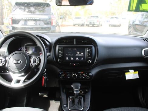 Used 2021 Kia Soul LX image 22
