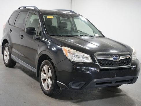 Used 2016 Subaru Forester 2.5i Premium w/ All-Weather Package AWD/4WD image 3