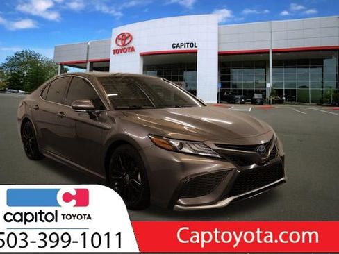 Used 2021 Toyota Camry XSE w/ Navigation Upgrade Package FWD image 1