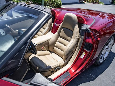Used 2006 Chevrolet Corvette Convertible w/ Preferred Equipment Group RWD image 51