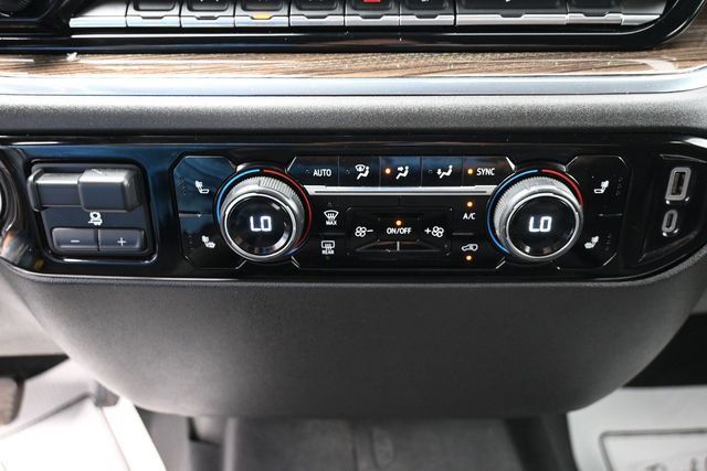 Used 2024 Chevrolet Silverado 1500 RST AWD/4WD image 26