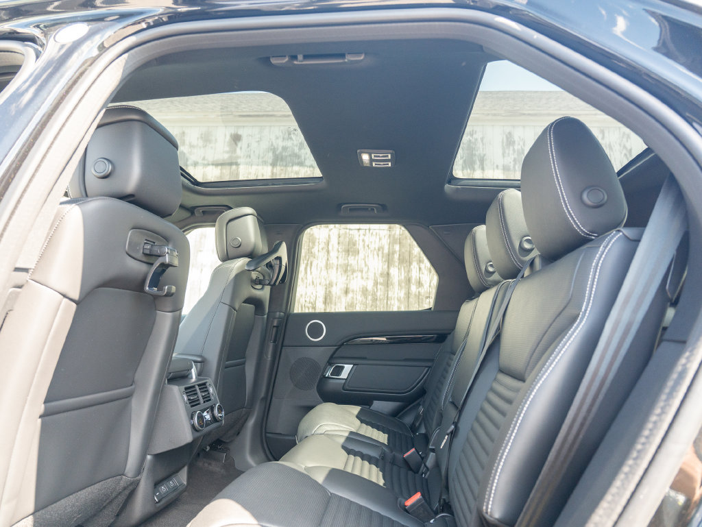 New 2026 Land Rover Discovery Dynamic SE AWD/4WD image 21