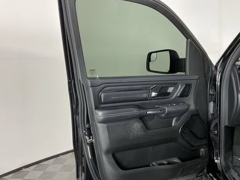 Used 2024 RAM 1500 Limited AWD/4WD image 12