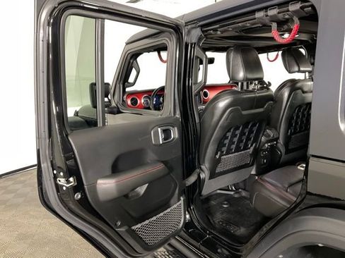 Used 2021 Jeep Wrangler Unlimited Rubicon image 31