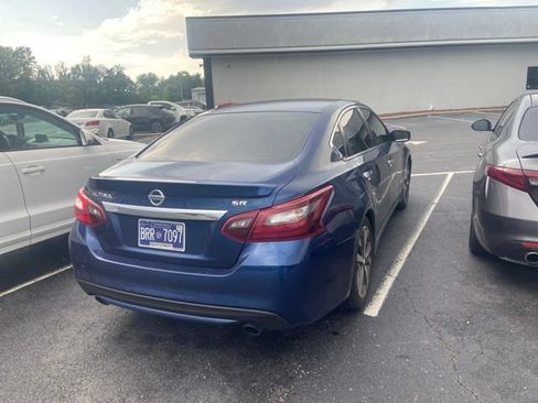 Used 2017 Nissan Altima 2.5 SR FWD image 4