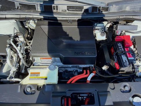 Used 2021 Nissan Leaf SV Plus image 33