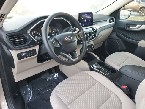 Certified 2020 Ford Escape SE image 15