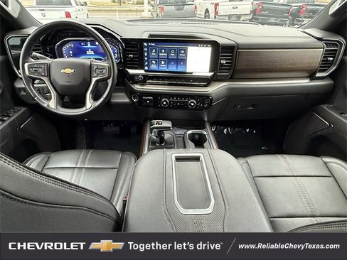 Used 2022 Chevrolet Silverado 1500 High Country w/ High Country Premium Package image 11