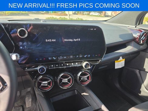 Certified 2025 Chevrolet Blazer EV RS AWD/4WD image 10