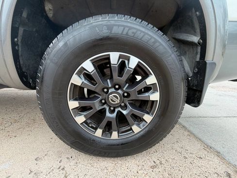 Used 2019 Nissan Titan PRO-4X w/ Pro-4x Convenience Package AWD/4WD image 23