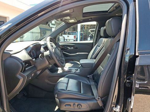 Used 2022 Chevrolet Traverse RS AWD/4WD image 11