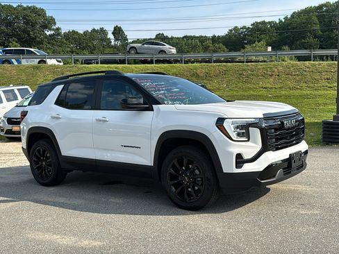 Used 2026 GMC Terrain Elevation w/ Elevation Premium Package AWD/4WD image 2