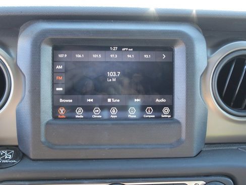 Used 2018 Jeep Wrangler Unlimited Sport S image 18