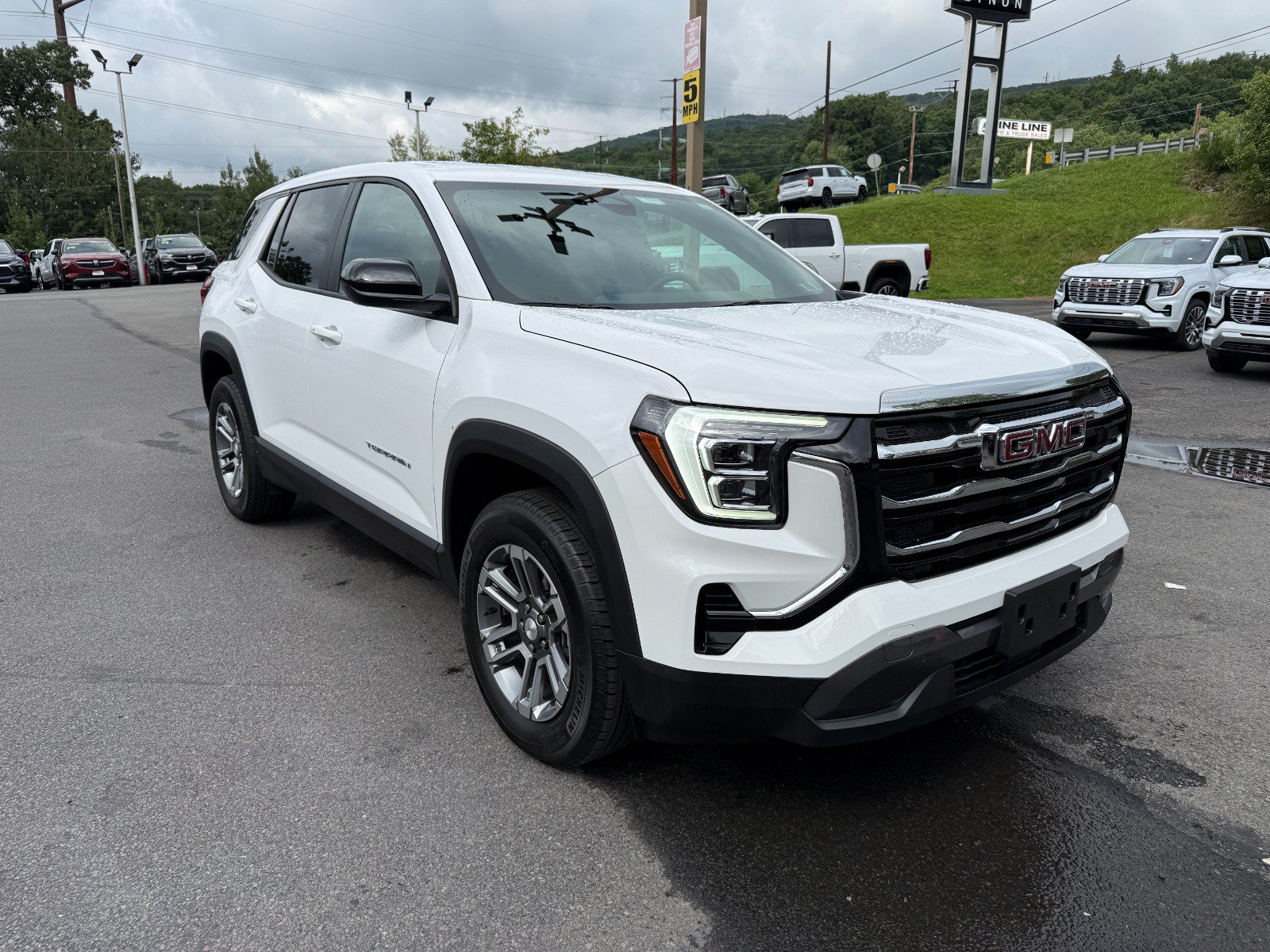 Used 2026 GMC Terrain Elevation AWD/4WD image 7