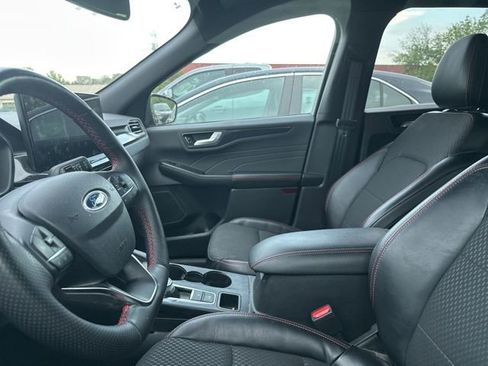 Used 2023 Ford Escape ST-Line Elite AWD/4WD image 7
