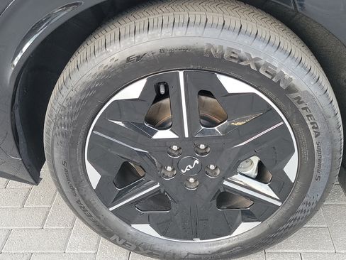 Used 2025 Kia EV6 GT-Line image 23