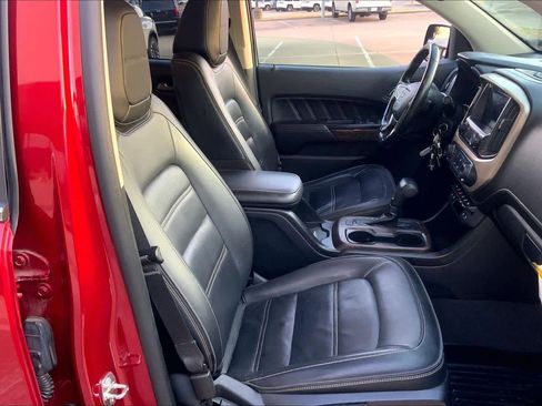 Used 2021 GMC Canyon Denali image 8