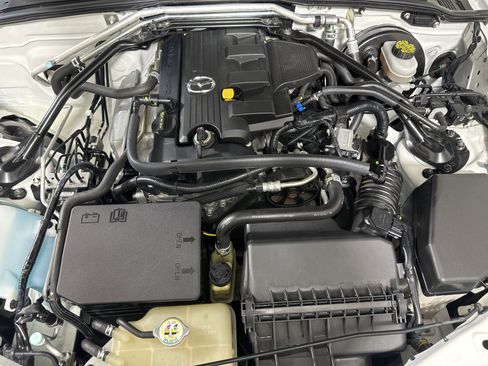 Used 2013 MAZDA MX-5 Miata Club image 22