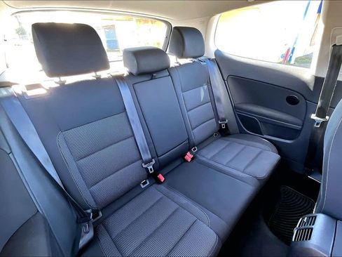 Used 2012 Volkswagen Golf 2-Door image 20