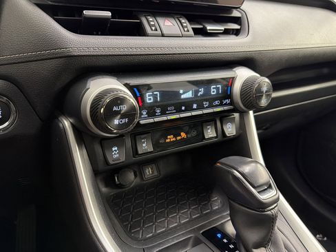 Used 2023 Toyota RAV4 XLE Premium FWD image 32