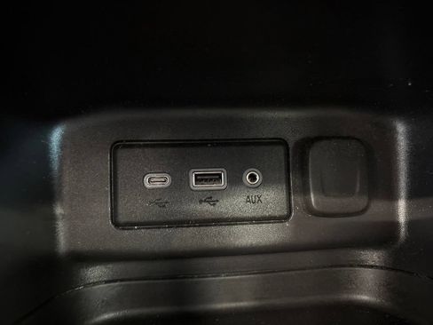 Used 2023 Chevrolet Equinox LT AWD/4WD image 17