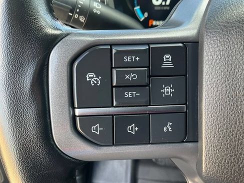 Used 2023 Ford F150 Lariat AWD/4WD image 9