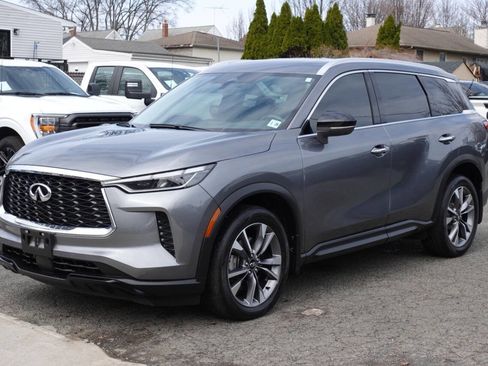 Used 2023 INFINITI QX60 Luxe image 2
