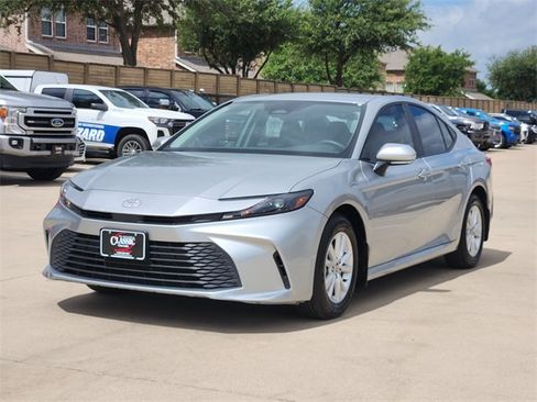 Used 2026 Toyota Camry LE w/ Convenience Package FWD image 12