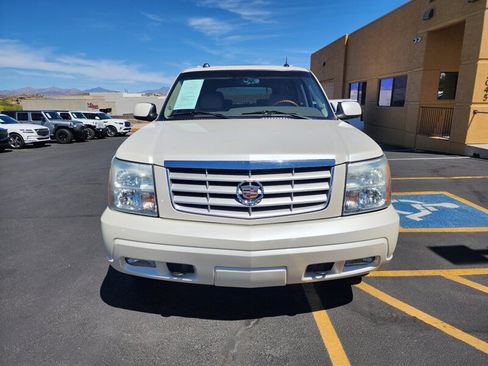 Used 2004 Cadillac Escalade AWD image 8