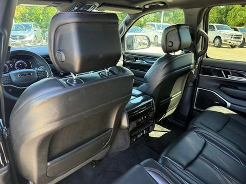 Used 2022 Jeep Wagoneer Series I w/ Convenience Group I RWD image 31