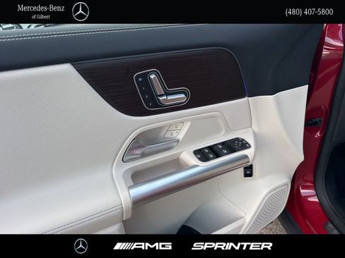 Certified 2025 Mercedes-Benz GLA 250 image 12