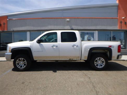 Used 2012 Chevrolet Silverado 1500 LT w/ All-Star Edition AWD/4WD image 2