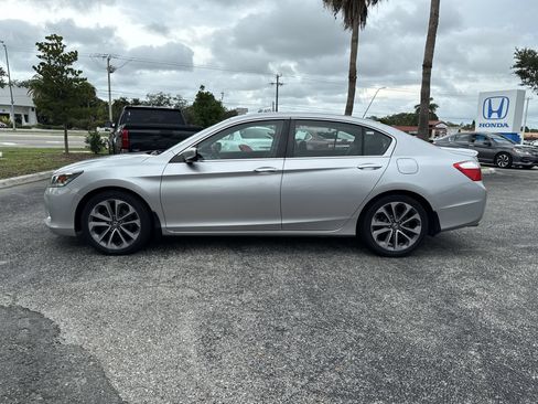 Used 2014 Honda Accord Sport image 8