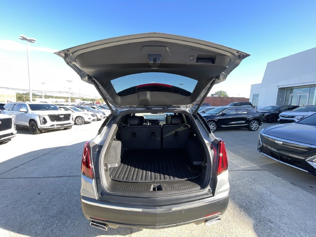 Certified 2025 Cadillac XT5 Luxury FWD image 24