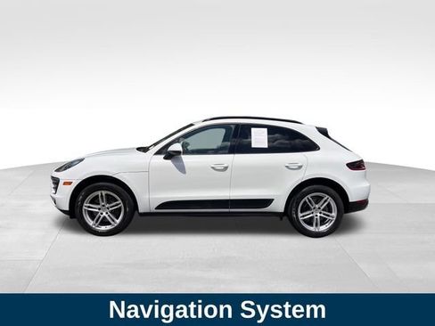Used 2018 Porsche Macan AWD/4WD image 2