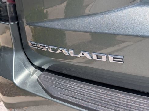 Used 2024 Cadillac Escalade Sport Platinum w/ LPO, Floor Liner Package AWD/4WD image 35