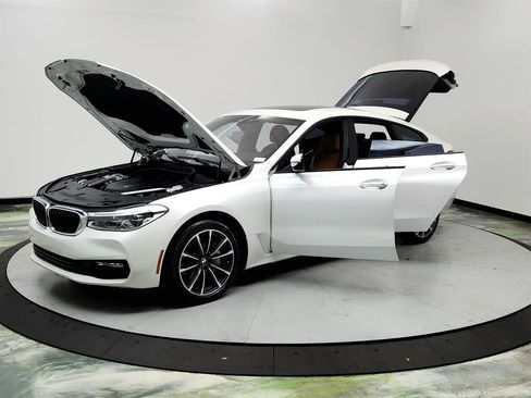 Used 2018 BMW 640i Gran Turismo xDrive AWD/4WD image 9