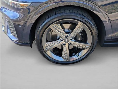 Used 2024 Genesis GV70 3.5T Sport w/ Sport Advanced Package image 25