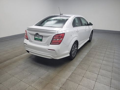 Used 2018 Chevrolet Sonic LT w/ Convenience Package FWD image 9
