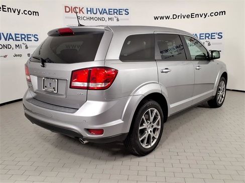 Used 2019 Dodge Journey GT w/ Driver Convenience Group image 4