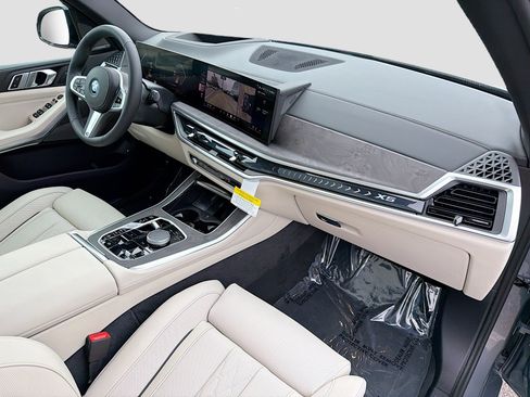 New 2026 BMW X5 xDrive50e w/ M Sport Package image 14