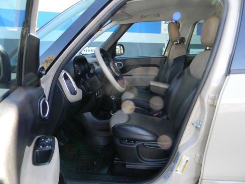 Used 2014 FIAT 500L Lounge image 11