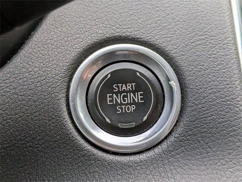 Used 2021 Cadillac XT4 Premium Luxury w/ Driver Awareness Package image 33