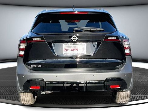 New 2026 Nissan Kicks SV FWD image 4