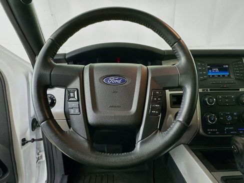 Used 2017 Ford Expedition XLT image 16